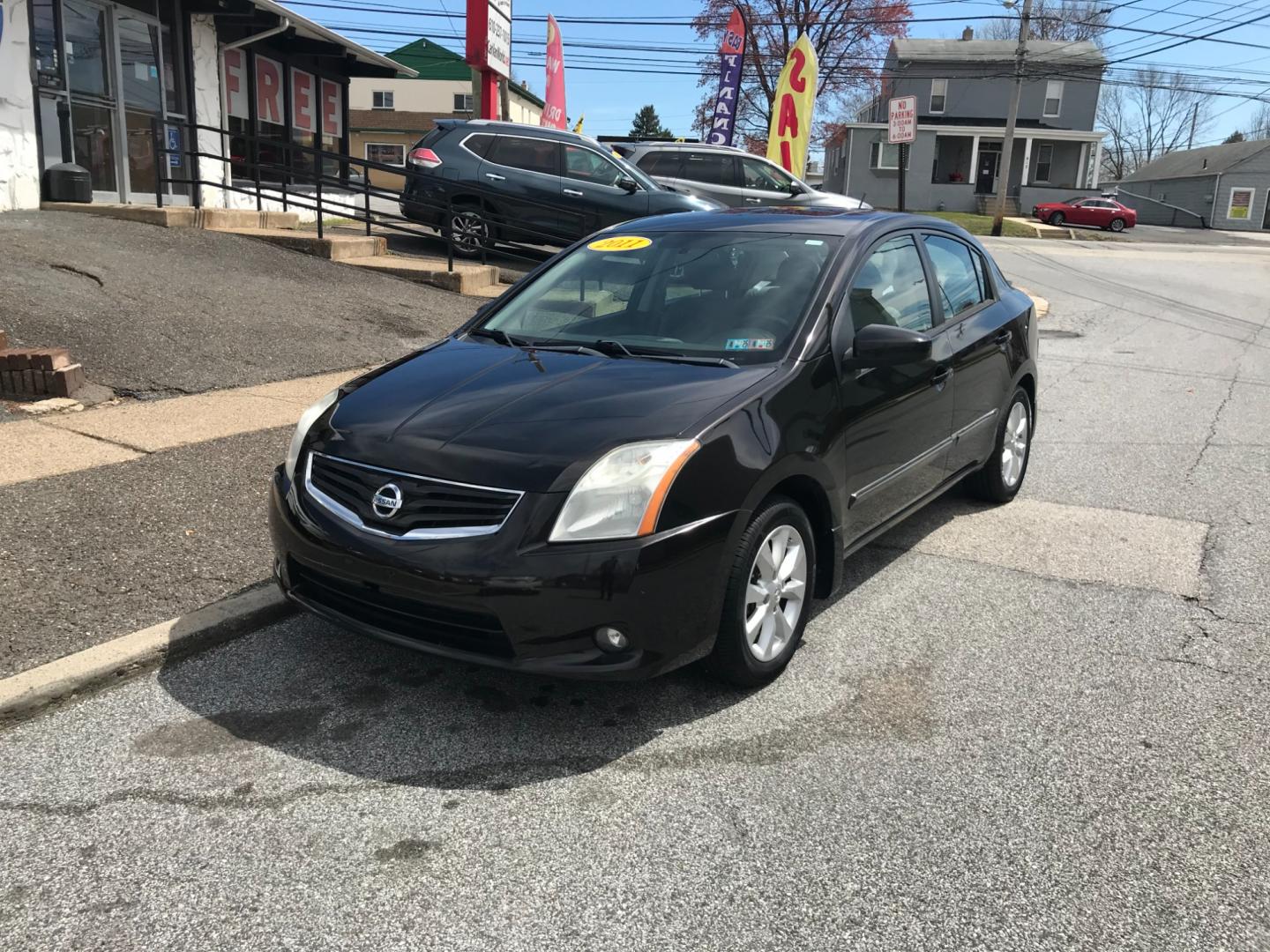 2011 Black /Gray Nissan Sentra SL (3N1AB6AP6BL) with an 2.0 engine, Automatic transmission, located at 577 Chester Pike, Prospect Park, PA, 19076, (610) 237-1015, 39.886154, -75.302338 - Photo#2